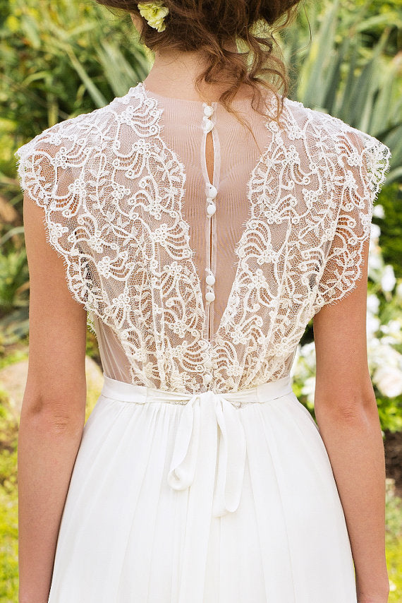 V-Neck Lace Bridal Gown Floor Length Boeknot Wedding Dress