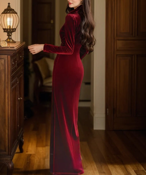Elegant Crystal Ruched V-Neck Velvet Evening Dress Long Sleeves
