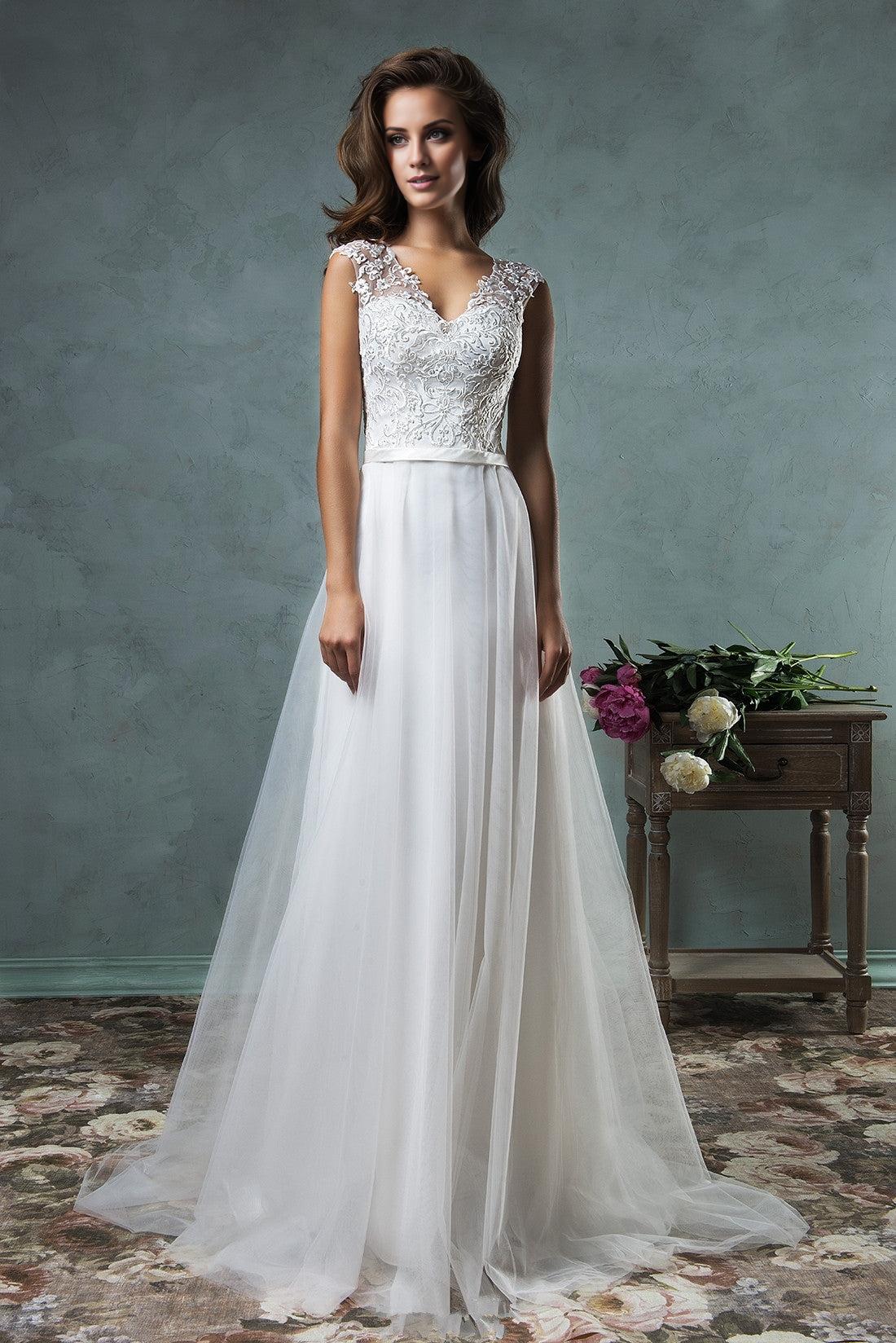 White Lace Applique Bride Dress Latest Sweep Train Summer Beach Wedding Dress